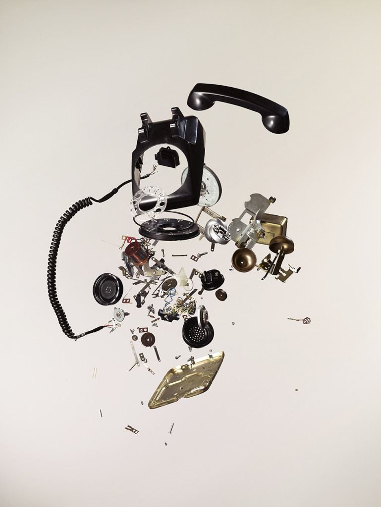 Apart - Phone © Todd McLellan