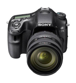 Sony Alpha SLT-A77 II er et aggressivt priset semiprofesjonelt kamera med høy ytelse.