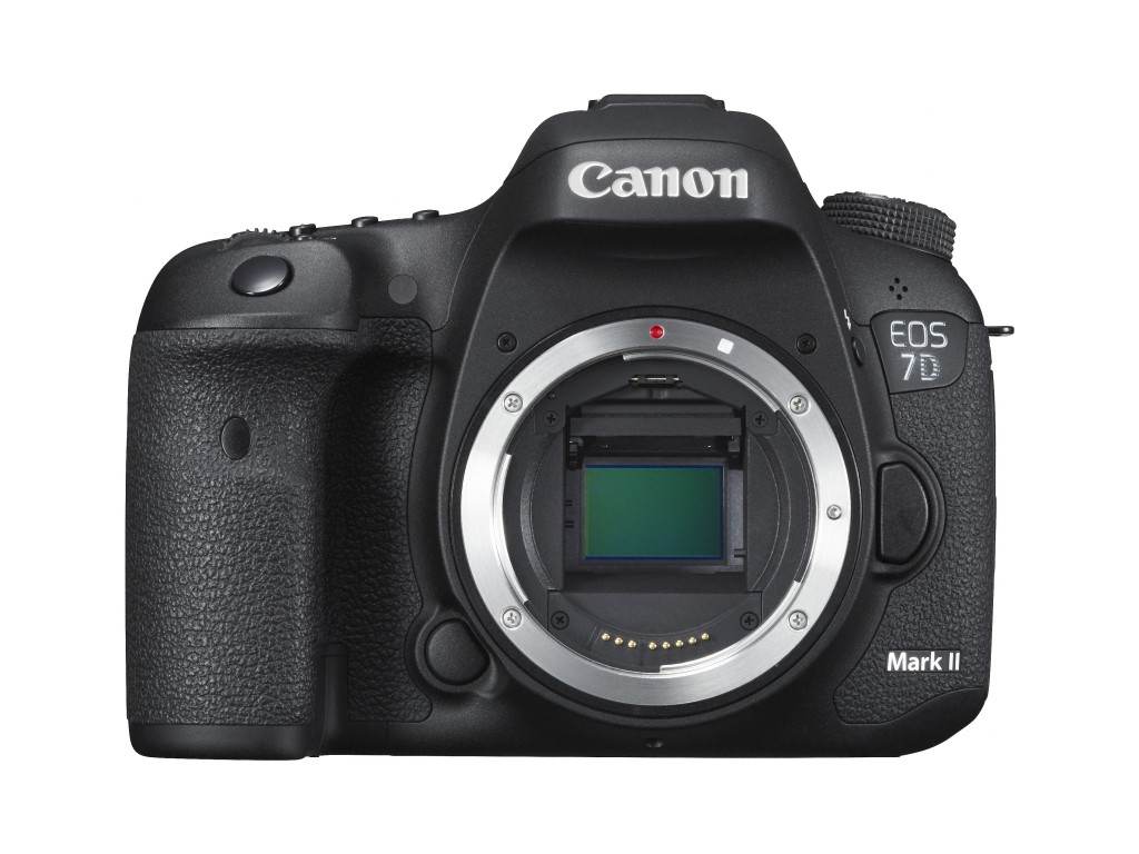 EOS 7D Mark II BODY up FRT