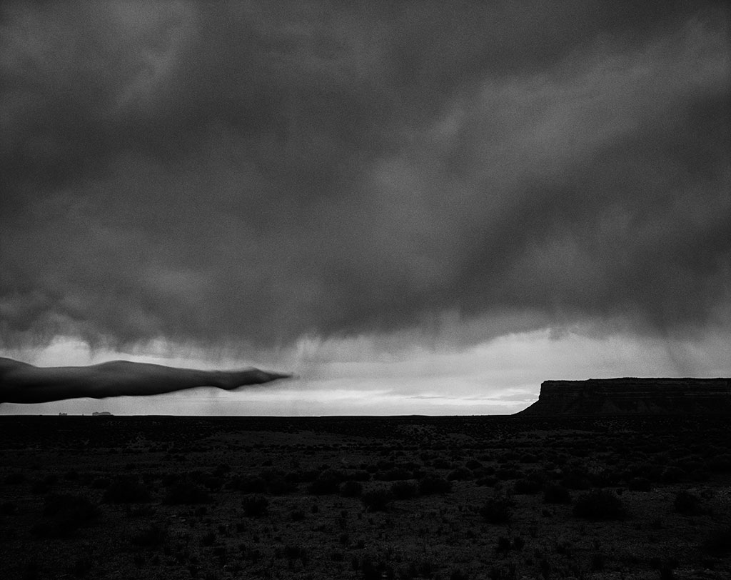 Arno Rafael Minkkinen, Muley Point, Arizona 1999, Courtesy PUG.