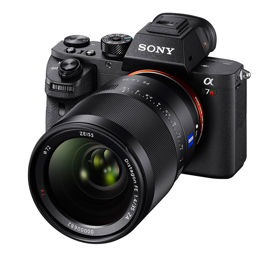 I tillegg til Sonys ca. 30 objektiver med E-fatning kan A7r II benytte Sony A-objektiver og en lang rekke tredjepartsobjektiver med adapter.